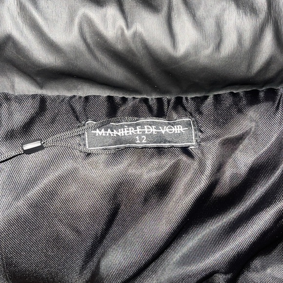 Lightly used Winter jacket in good condition
Hooded
Puffer
Belted - Picture 4 of 4